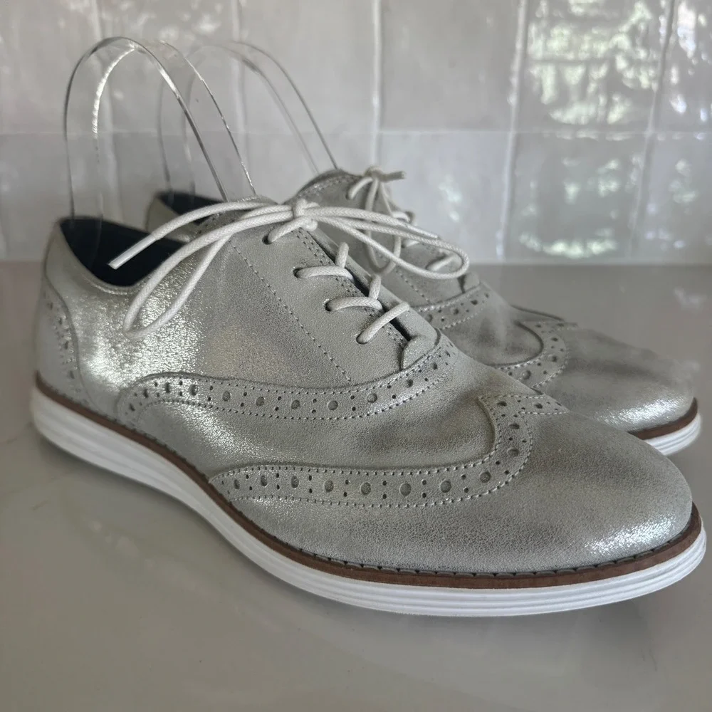 Cole Haan OriginalGrand Wingtip‎ Oxford Women 8.5 Silver Metallic Leather Brogue